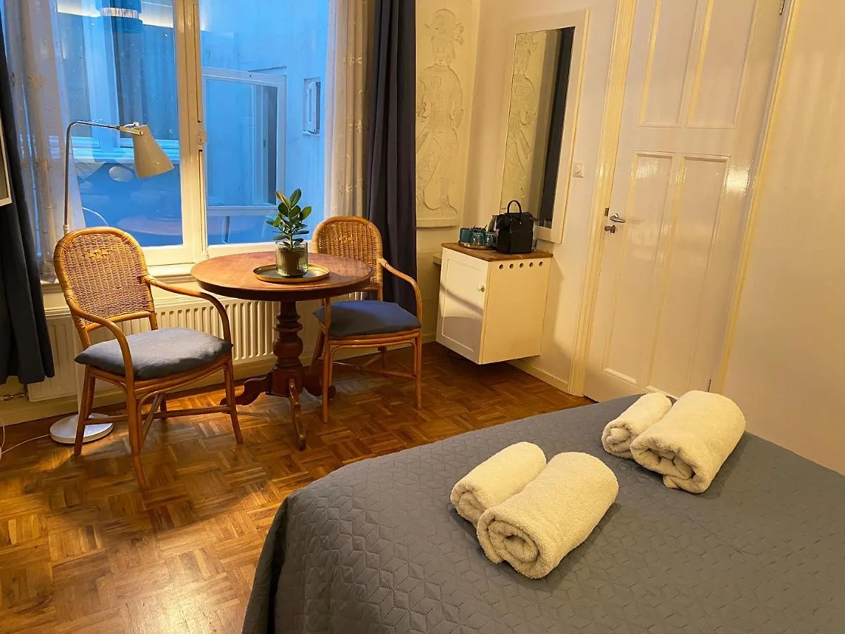 Canal Hideaway Amsterdam 0*,