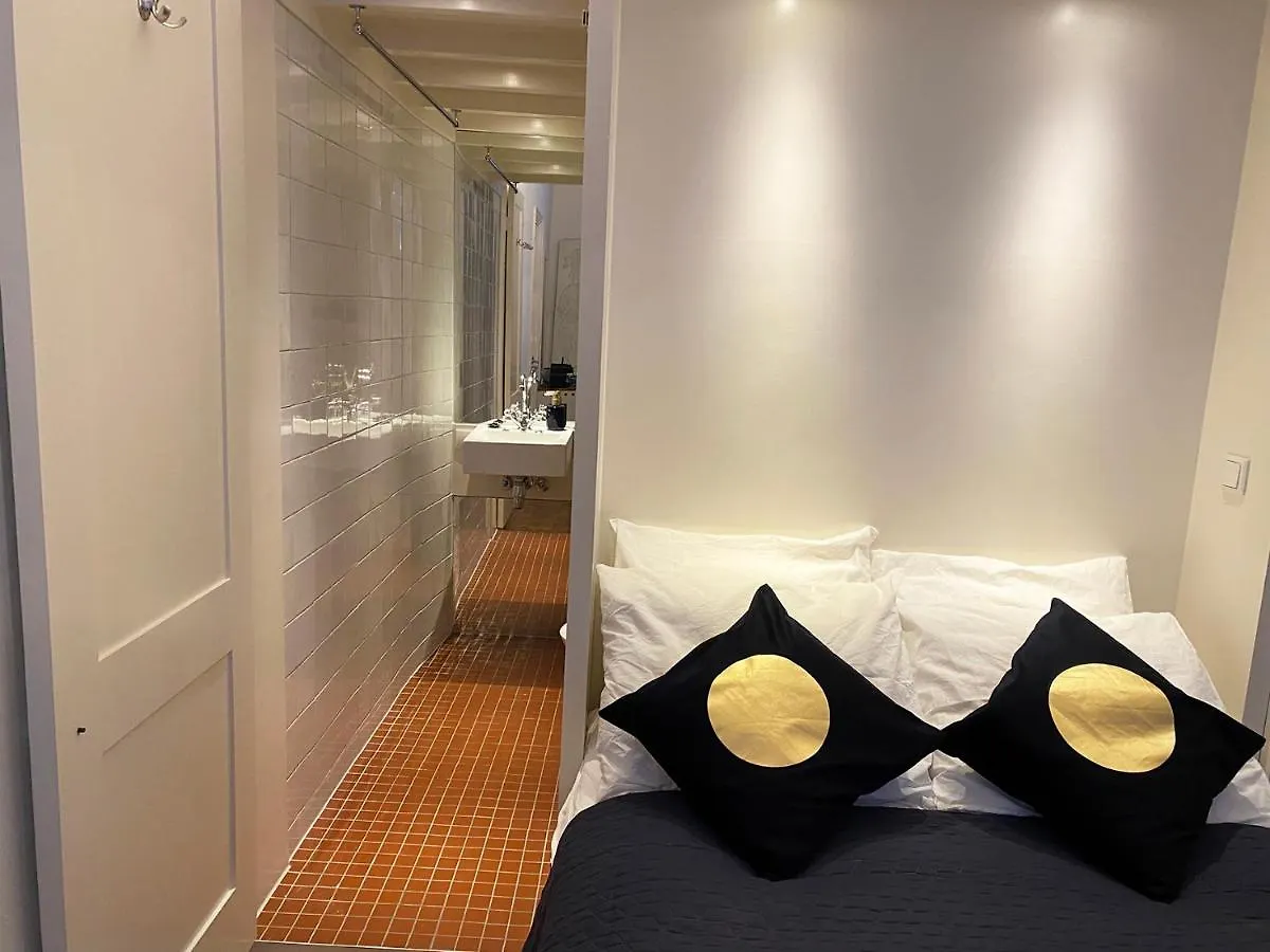 Canal Hideaway Amsterdam